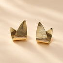 Conjunto dorado de collar y aros geométricos