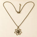 Collar Flor Vintage Dorada