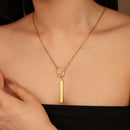 Collar Círculo & Línea Dorado