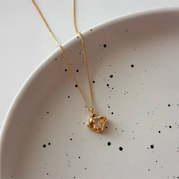 Collar Concha Dorada