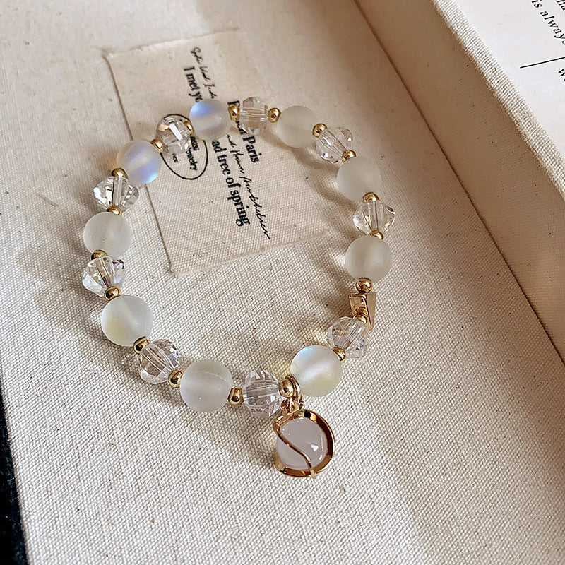 Brazalete Dorado y Piedras Translúcidas