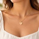 Collar Corazón Semilla de Mostaza Dorado
