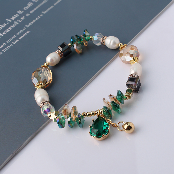 Pulsera con Dijes de Cristal
